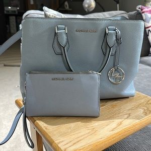 Michael Kors handbag purse with matching wallet